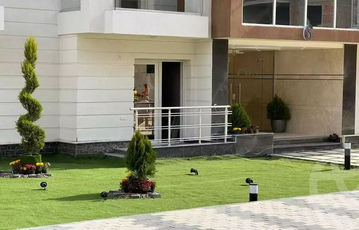 https://aqarmap.com.eg/en/listing/5967851-for-sale-cairo-new-administrative-capital-r7-oia