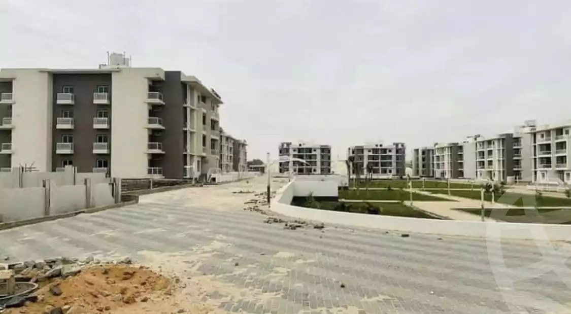 https://aqarmap.com.eg/en/listing/5970826-for-sale-cairo-el-sheikh-zayed-city-compounds-el-khamayel
