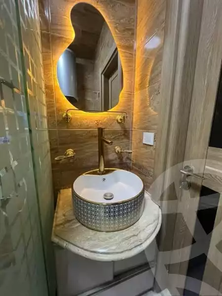 https://aqarmap.com.eg/en/listing/5972111-for-sale-cairo-mokattam-el-hadabah-el-wosta