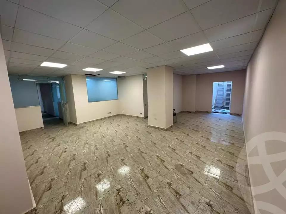 https://aqarmap.com.eg/ar/listing/5972483-for-rent-cairo-mokattam-lhdb-l-ly