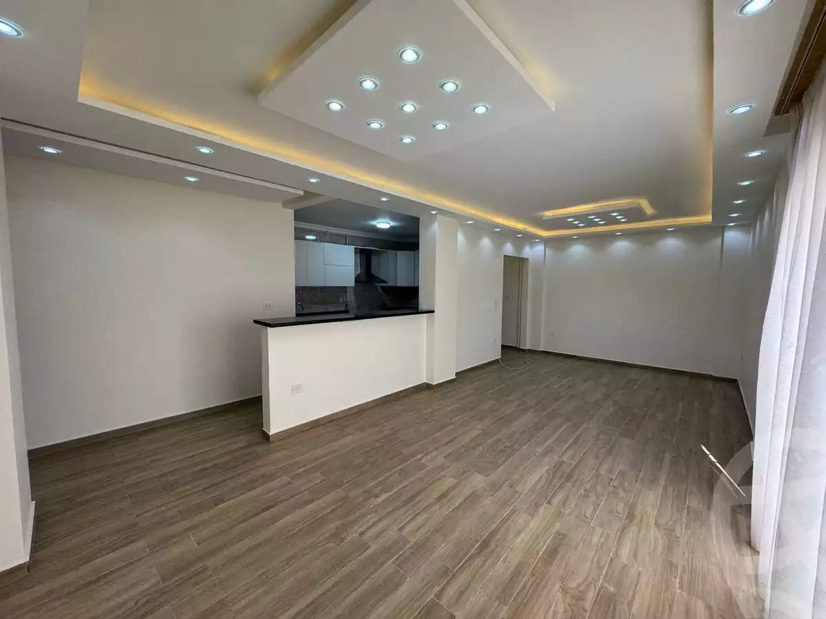 https://aqarmap.com.eg/ar/listing/5809595-for-rent-cairo-new-cairo-compounds-moon-valley