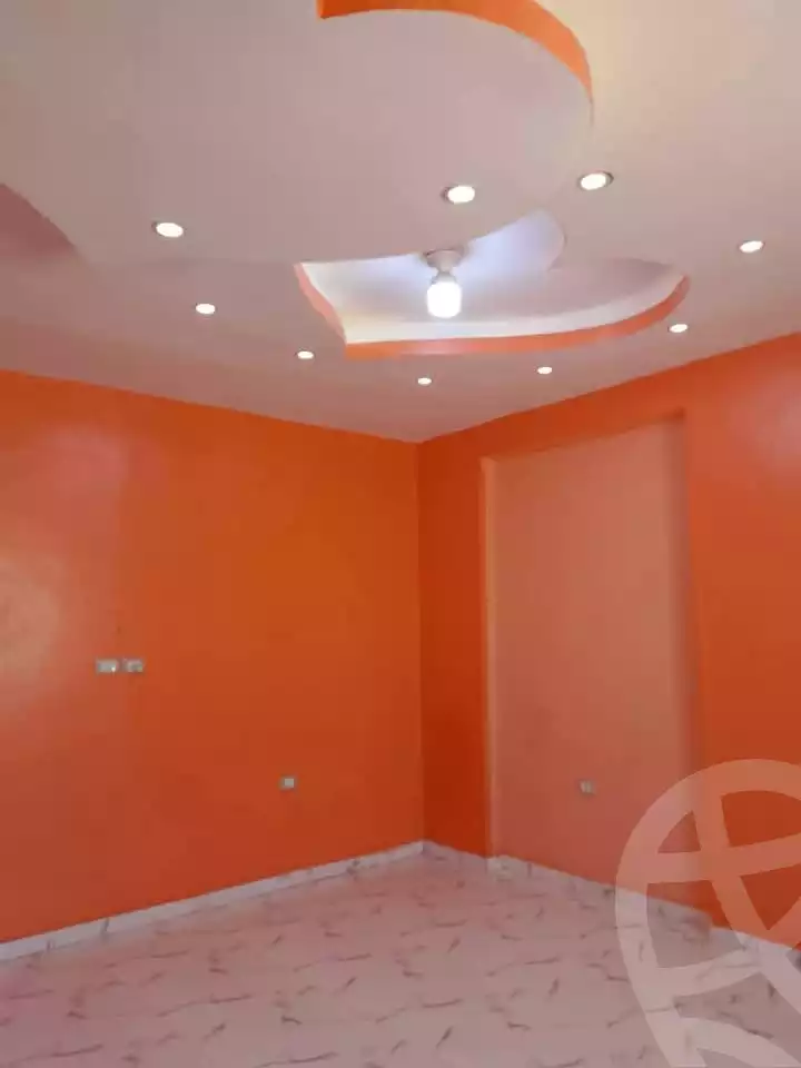 https://aqarmap.com.eg/ar/listing/5973293-for-sale-cairo-helwan-hadayek-helwan-el-khashab-canal