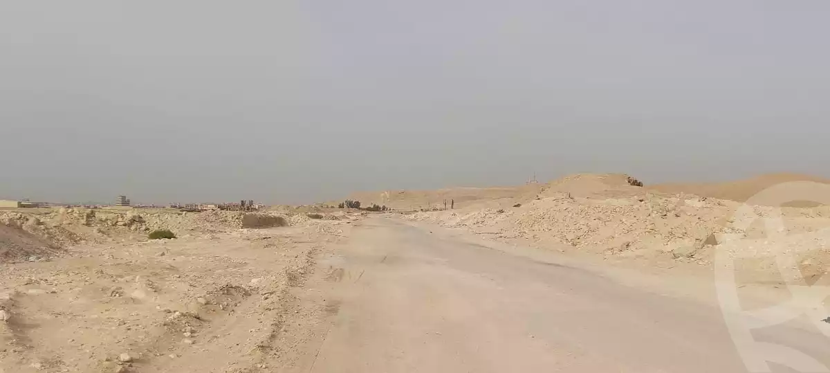 https://aqarmap.com.eg/en/listing/5974325-for-sale-cairo-el-sheikh-zayed-city-alex-cairo-desert-road-smart-village-y-r-sy-byzns-brk-sfrykw-llstthmr-l-qry
