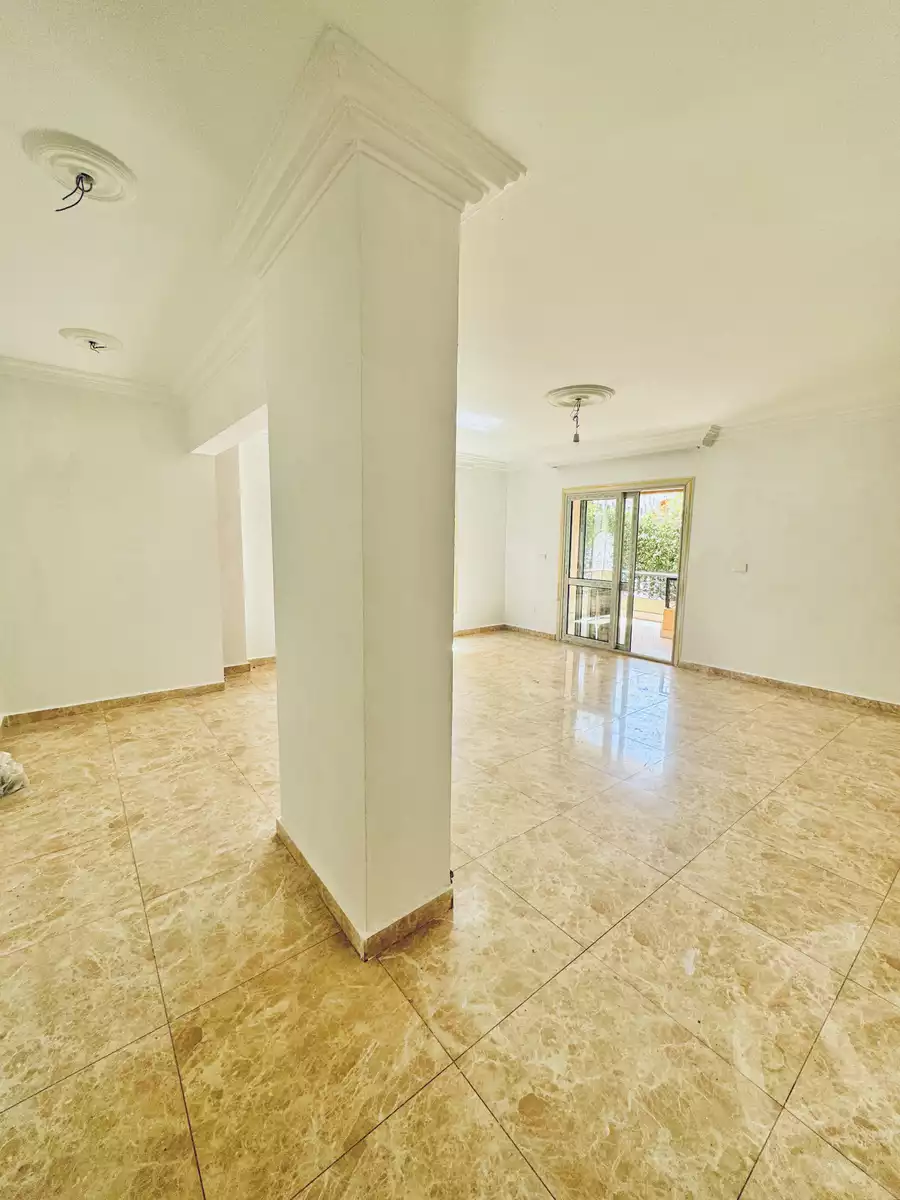 https://aqarmap.com.eg/en/listing/5974693-for-sale-cairo-el-sheikh-zayed-city-compounds-el-khamayel
