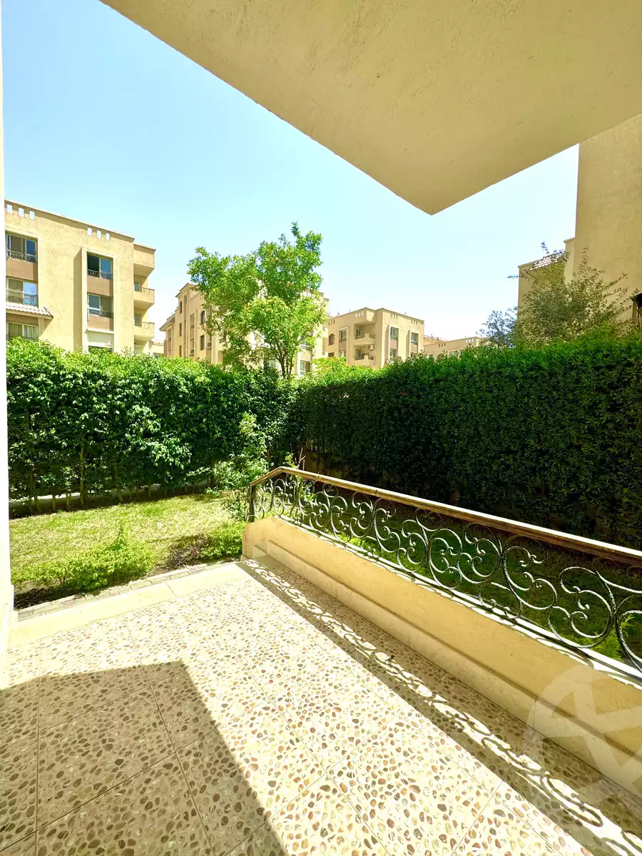 https://aqarmap.com.eg/en/listing/5974693-for-sale-cairo-el-sheikh-zayed-city-compounds-el-khamayel