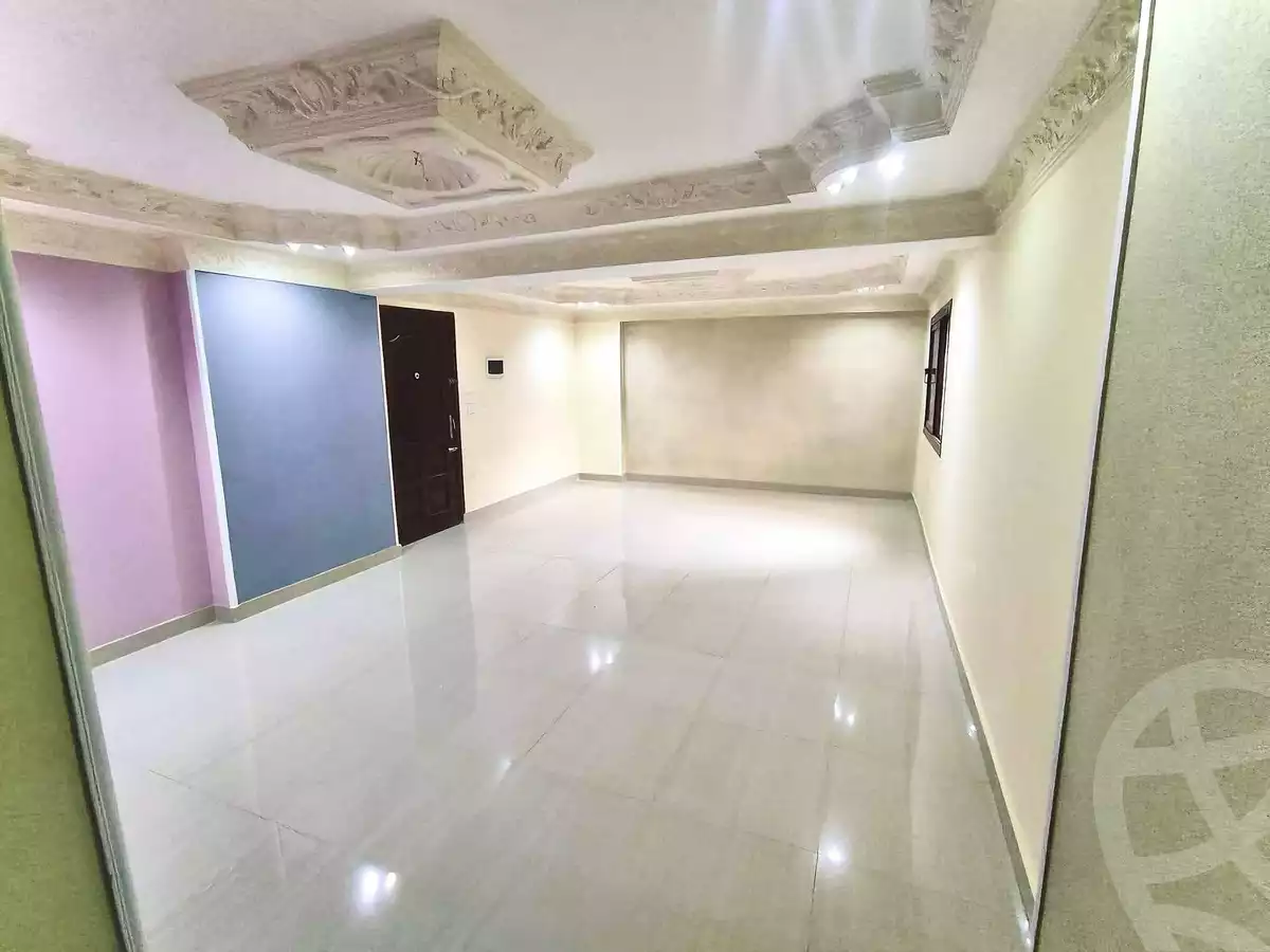 https://aqarmap.com.eg/en/listing/5975759-for-sale-cairo-helwan-helwan-el-sharkeya-ryad-pasha-st