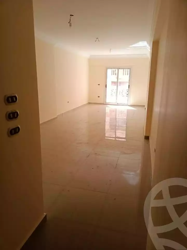 https://aqarmap.com.eg/ar/listing/5978201-for-sale-alexandria-ganaklis-shr-mrtdy-bsh