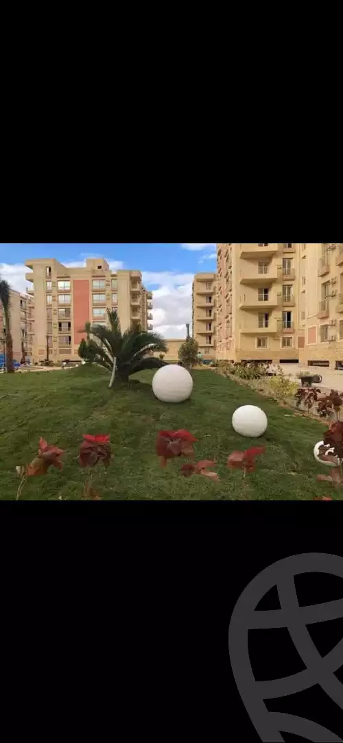 https://aqarmap.com.eg/en/listing/5981720-for-sale-cairo-new-cairo-compounds-zohour-life-compound-2