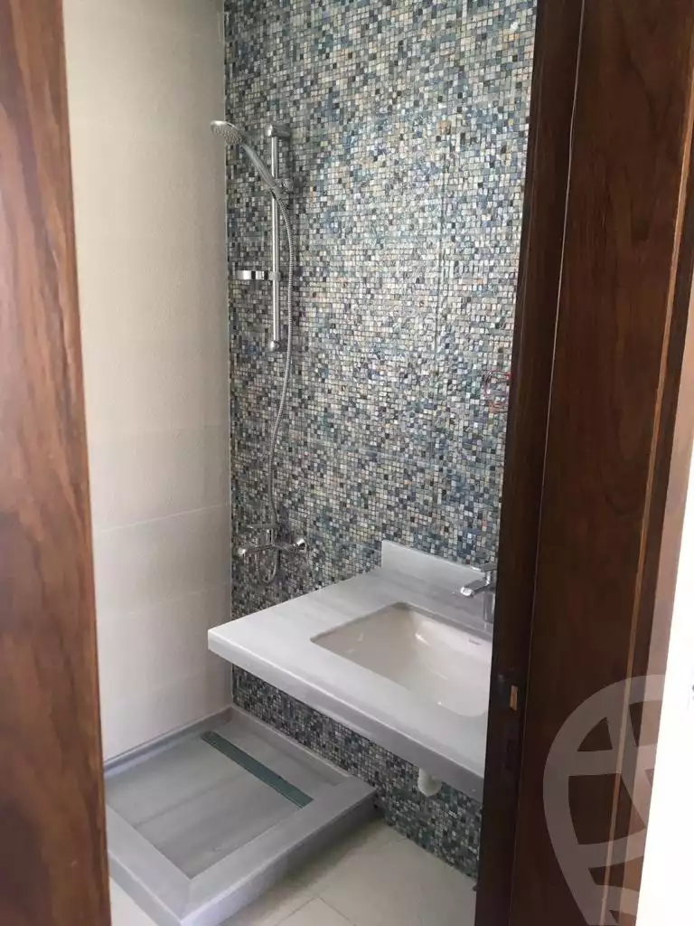 https://aqarmap.com.eg/en/listing/5982898-for-rent-cairo-6th-of-october-compounds-woodville