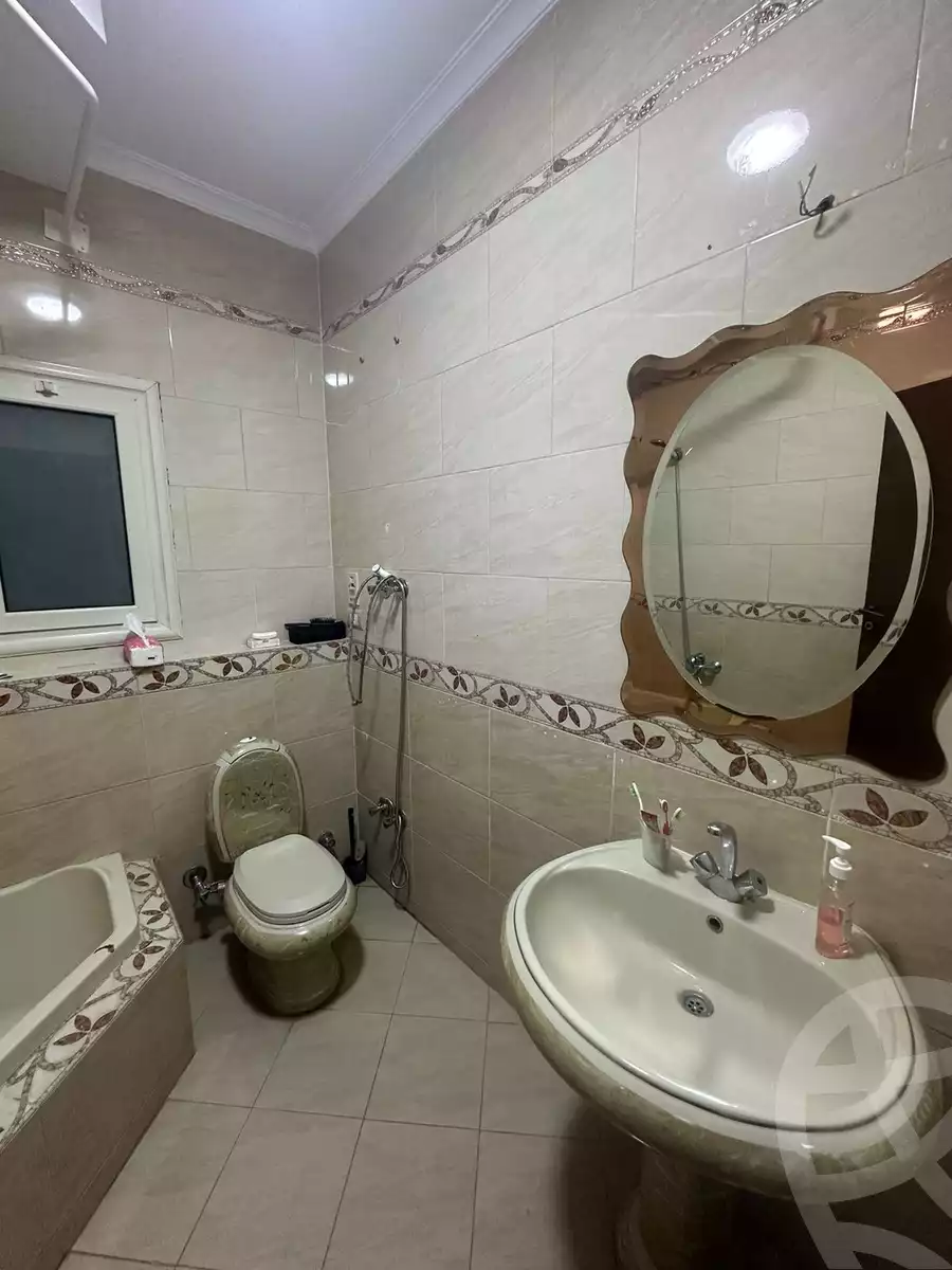https://aqarmap.com.eg/en/listing/5984612-for-sale-cairo-el-maadi-tryq-msr-hlwn-lzr-y