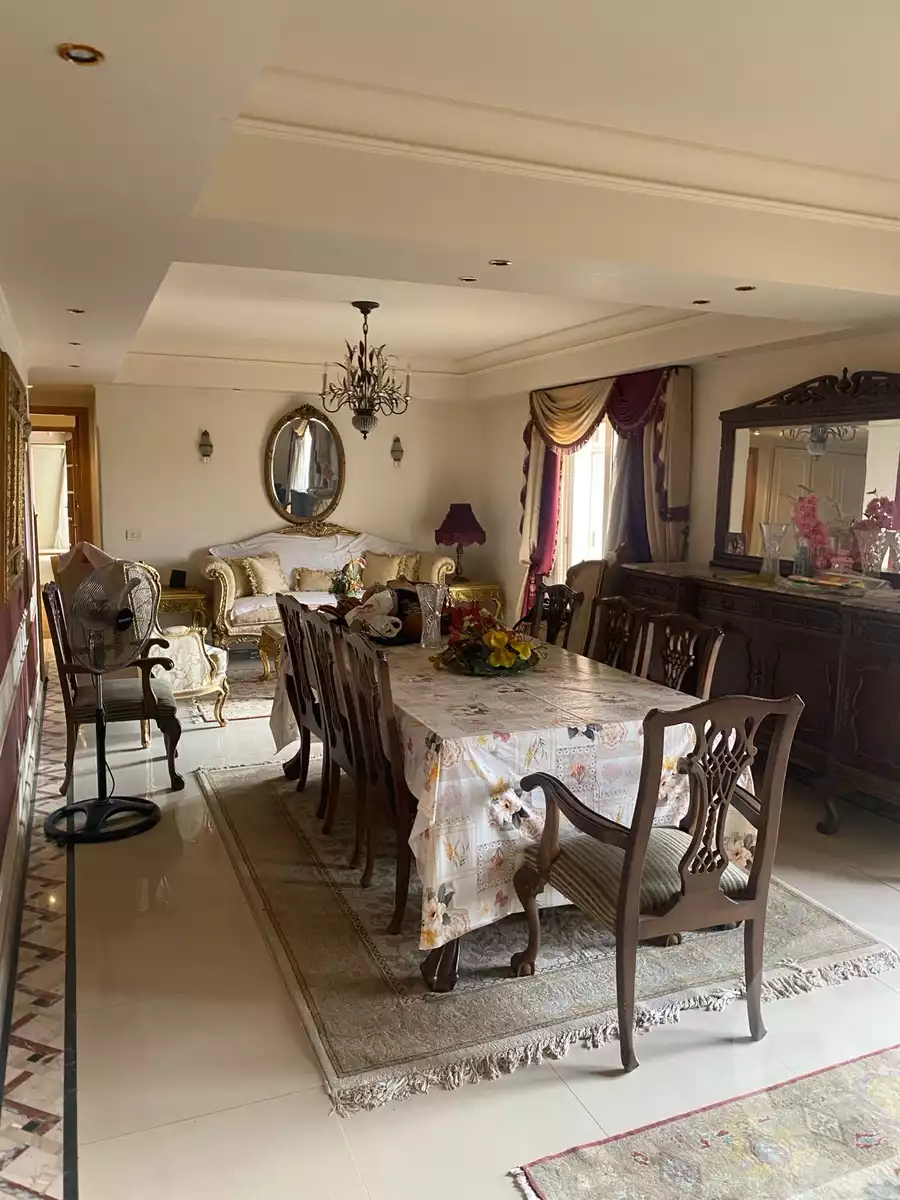 https://aqarmap.com.eg/en/listing/5985777-for-sale-cairo-el-sheikh-zayed-city-compounds-hadayek-el-mohandiseen