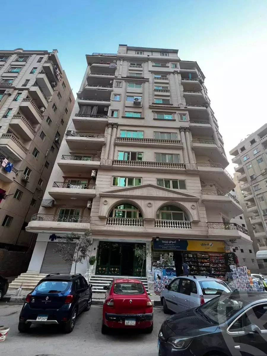 https://aqarmap.com.eg/en/listing/5985972-for-sale-cairo-mokattam-el-hadabah-el-wosta-rd-lmbhth