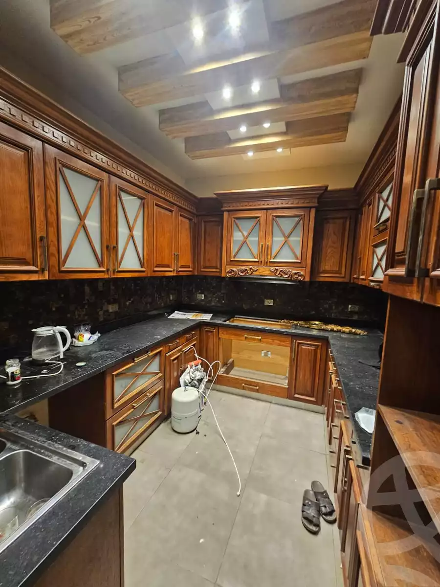 https://aqarmap.com.eg/ar/listing/5985890-for-rent-cairo-el-sheikh-zayed-city-compounds-kmbwnd-wyst-twn-swdyk