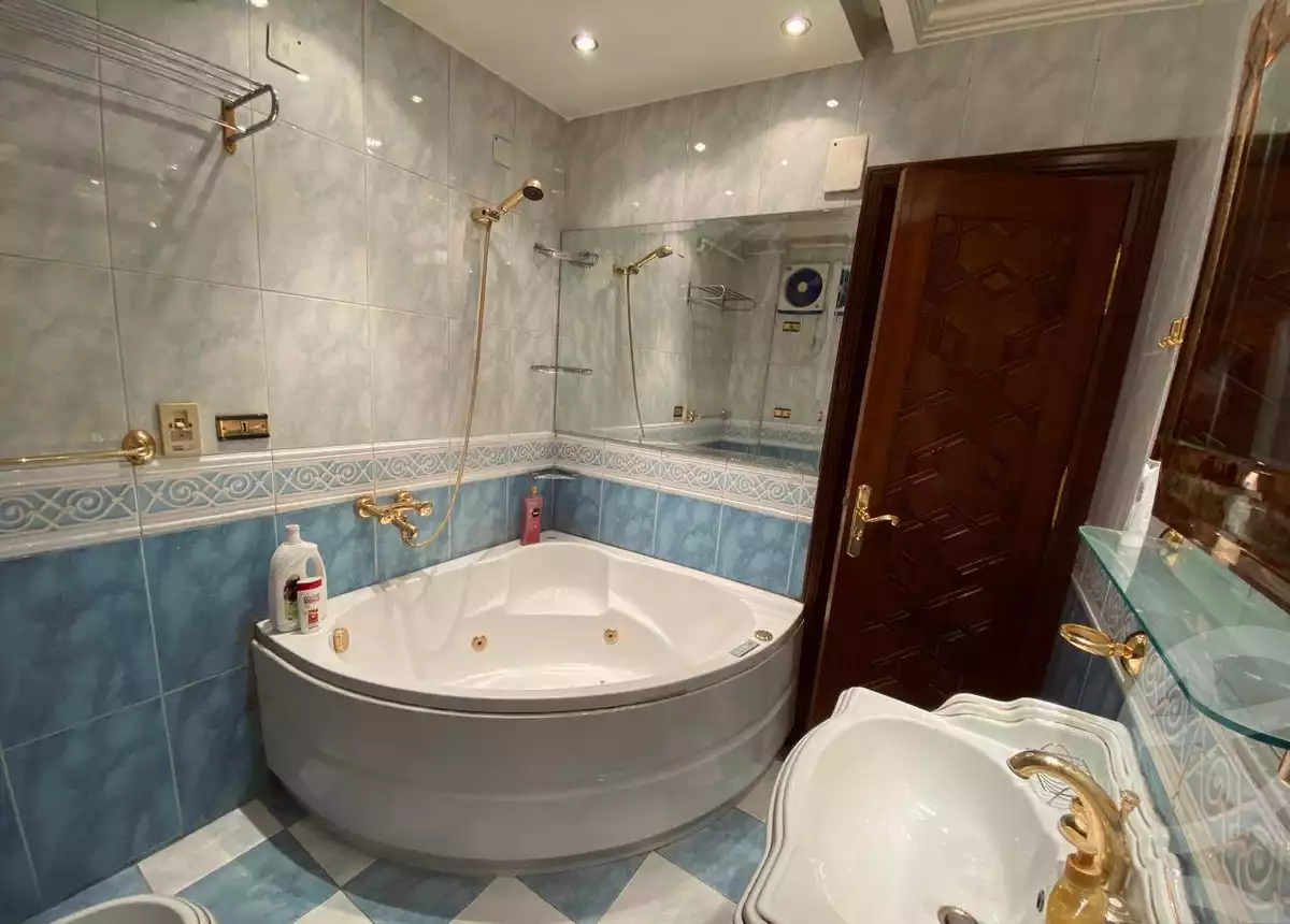 https://aqarmap.com.eg/en/listing/5987967-for-sale-cairo-faisal-el-maryotyah-king-faisal-st