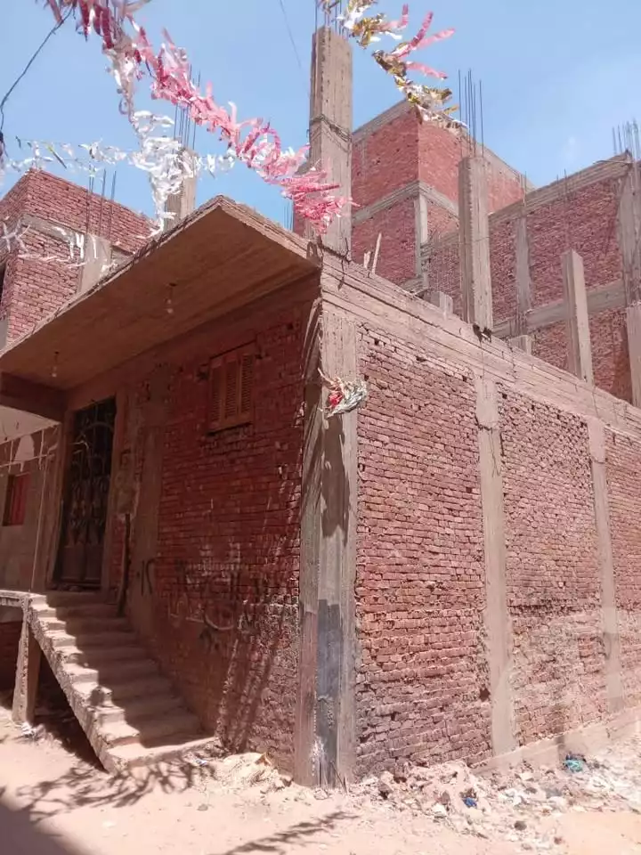 https://aqarmap.com.eg/ar/listing/5991585-for-sale-qalyubia-el-khanka-arab-el-ayayda