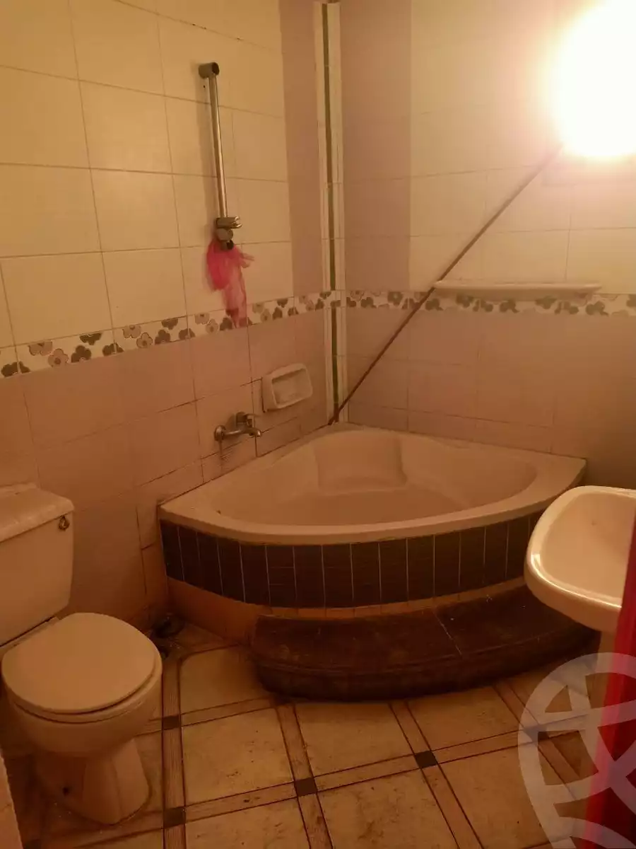 https://aqarmap.com.eg/ar/listing/5993099-for-sale-alexandria-bolekly-wnjdt