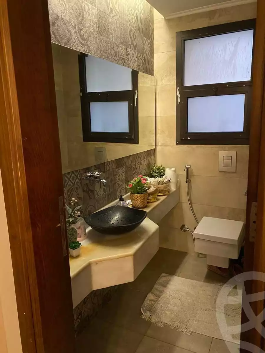 https://aqarmap.com.eg/ar/listing/5993683-for-rent-cairo-el-sheikh-zayed-city-compounds-kmbwnd-wyst-twn-swdyk