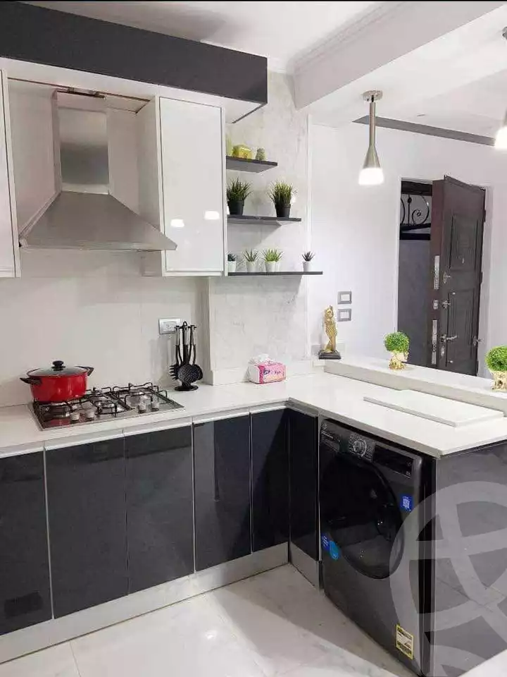 https://aqarmap.com.eg/en/listing/5994091-for-rent-cairo-el-haram-central-bank-buildings