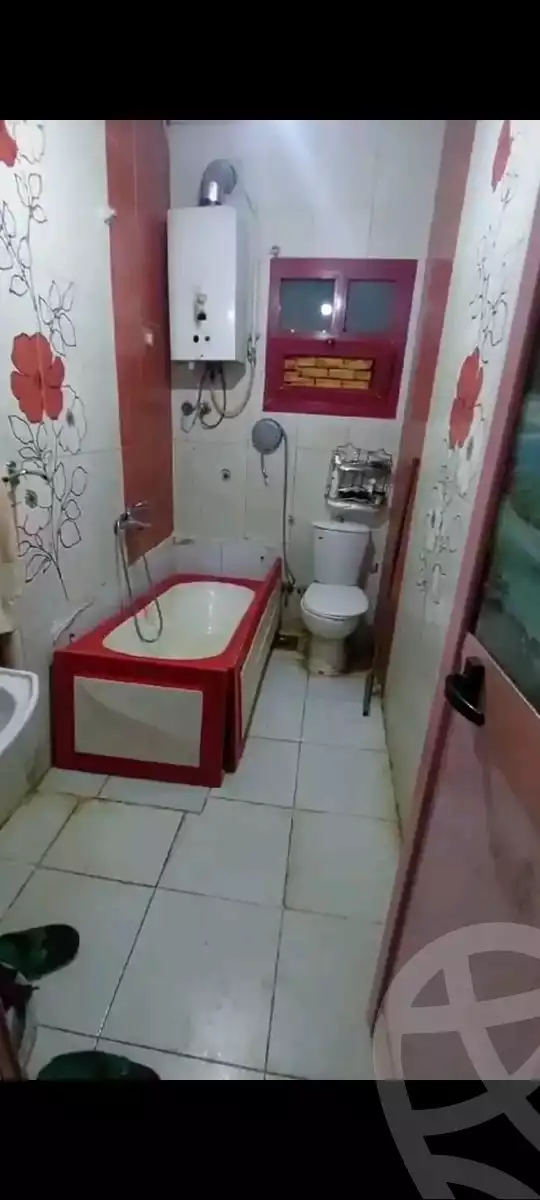 https://aqarmap.com.eg/en/listing/5996537-for-sale-qalyubia-shubra-el-khaima-shubra-el-khaima-city-teraat-el-shabouri-st