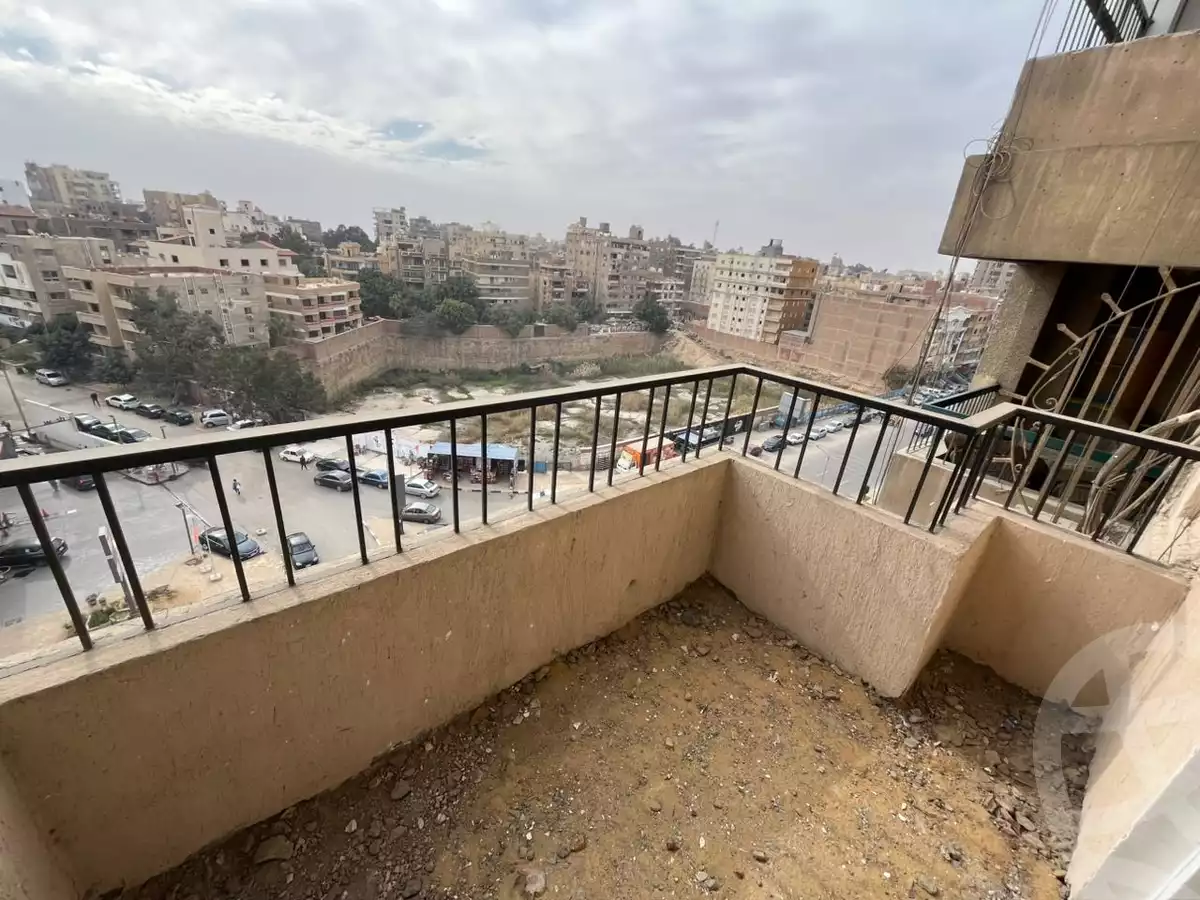 https://aqarmap.com.eg/ar/listing/5996692-for-sale-cairo-mokattam-lhdb-l-ly-shareaa-9