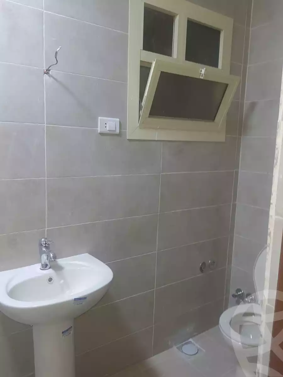 https://aqarmap.com.eg/en/listing/5997101-for-rent-cairo-mokattam-lhdb-l-ly-shareaa-9