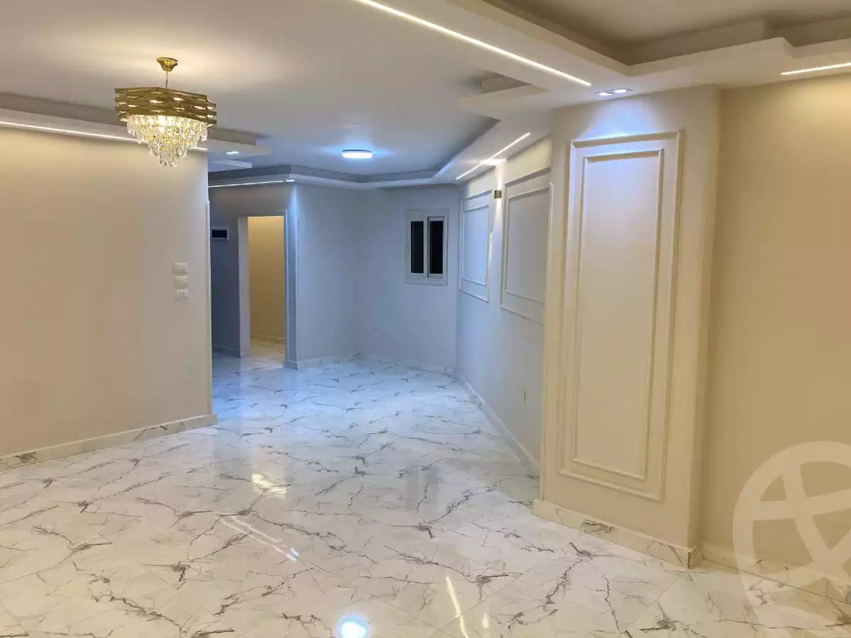 https://aqarmap.com.eg/en/listing/5998561-for-sale-cairo-helwan-helwan-el-sharkeya-mostafa-safwat-st