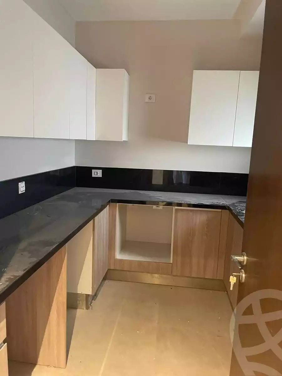 https://aqarmap.com.eg/en/listing/5998999-for-sale-cairo-el-sheikh-zayed-city-compounds-zyd-wr-llttwyr-z-tower