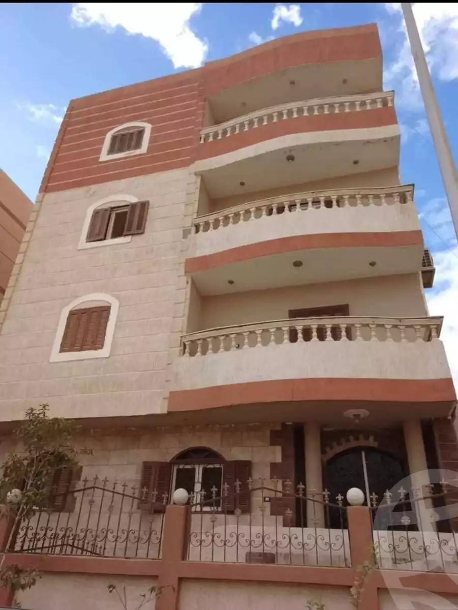 https://aqarmap.com.eg/ar/listing/5999042-for-sale-monufia-sadat-city-lmntq-15