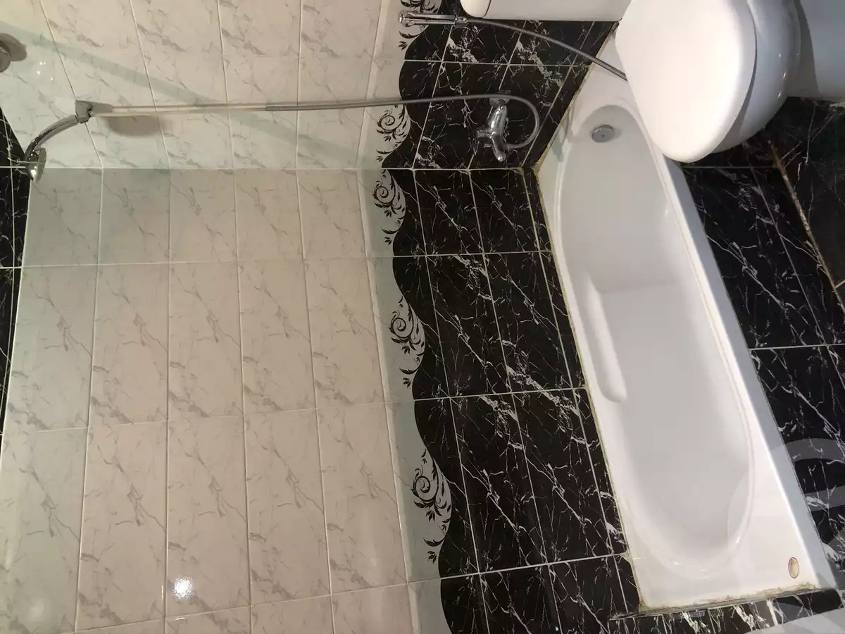 https://aqarmap.com.eg/en/listing/6000256-for-rent-cairo-mokattam-lhdb-l-ly-taqseem-el-zohour