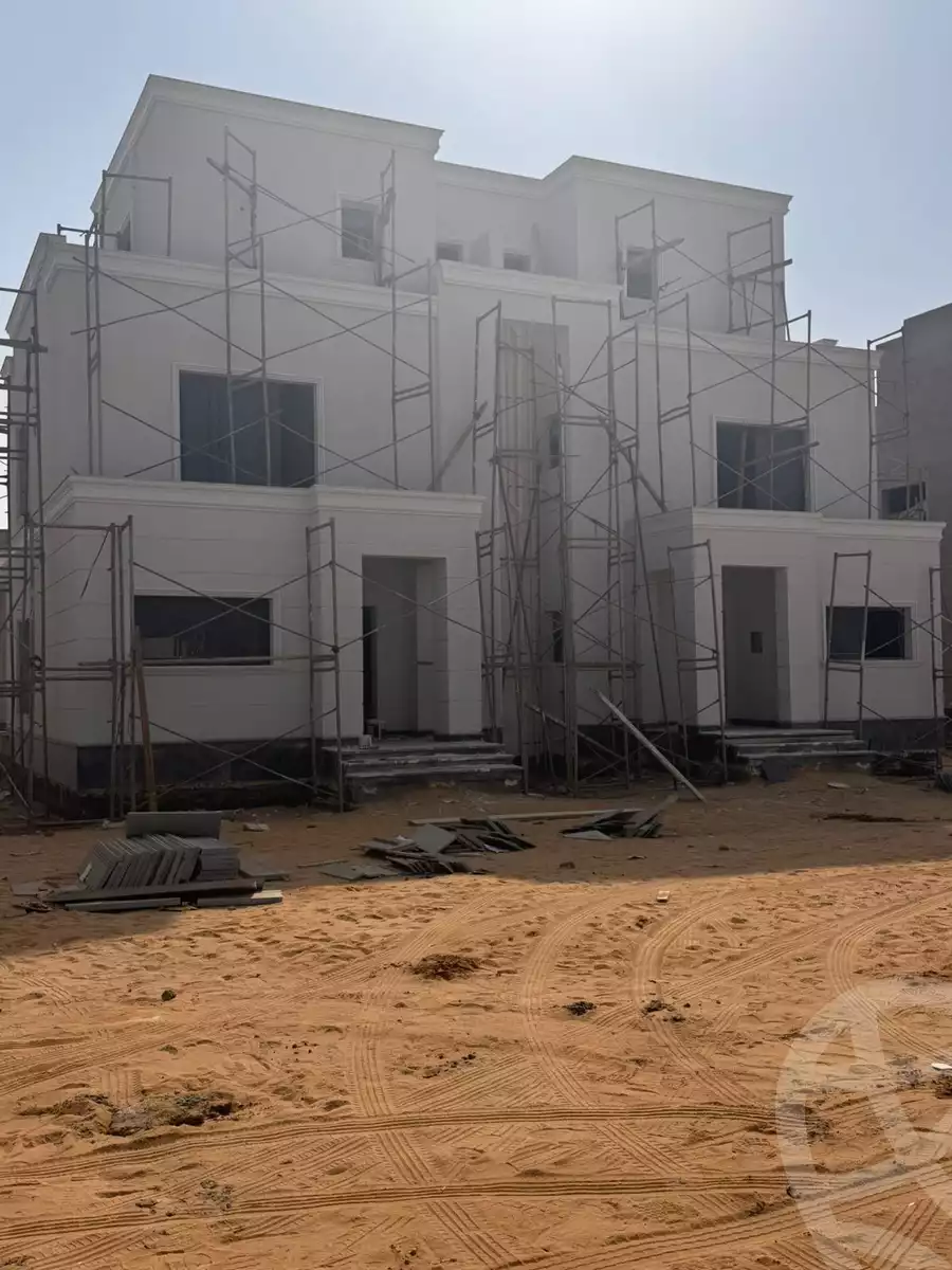 https://aqarmap.com.eg/en/listing/6001457-for-sale-cairo-el-sheikh-zayed-city-lshykh-zyd-ljdyd-naia-west