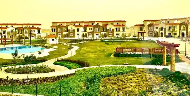 https://aqarmap.com.eg/en/listing/6002371-for-sale-cairo-el-shorouk-compounds-divina-gardens