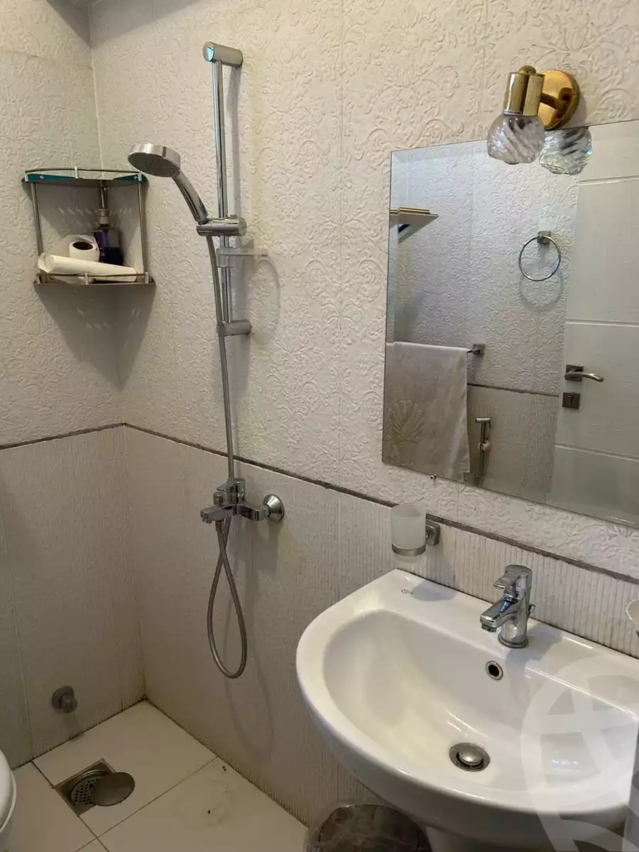 https://aqarmap.com.eg/ar/listing/6003343-for-sale-cairo-el-sheikh-zayed-city-compounds-green-3