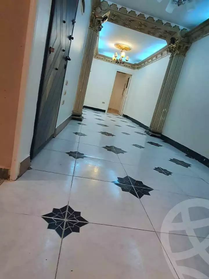 https://aqarmap.com.eg/ar/listing/6003475-for-sale-alexandria-moharram-bey-tryq-qn-lswys