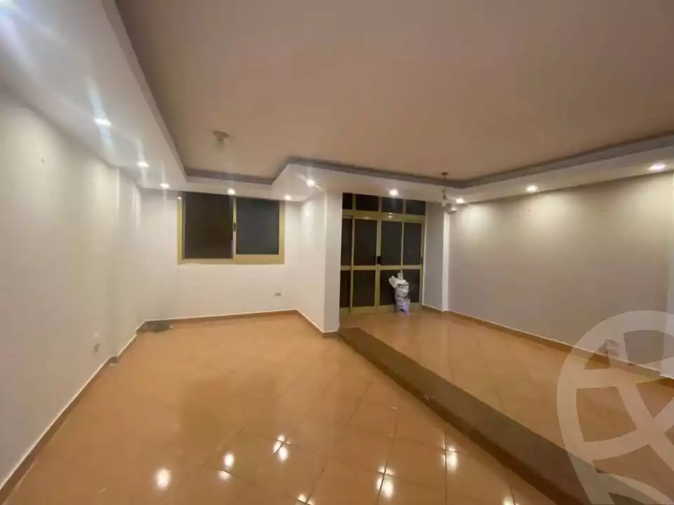 https://aqarmap.com.eg/en/listing/6004619-for-sale-cairo-el-haram-shareaa-khatem-el-morsalen