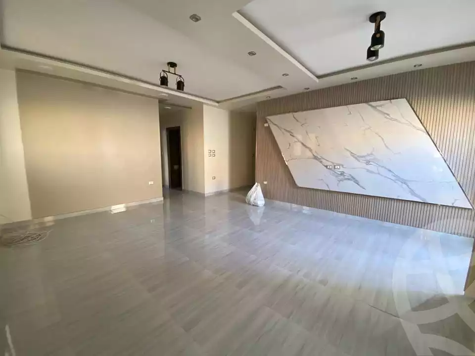 https://aqarmap.com.eg/en/listing/6005352-for-rent-cairo-mokattam-el-hadabah-el-wosta-el-mantaqa-el-olaa