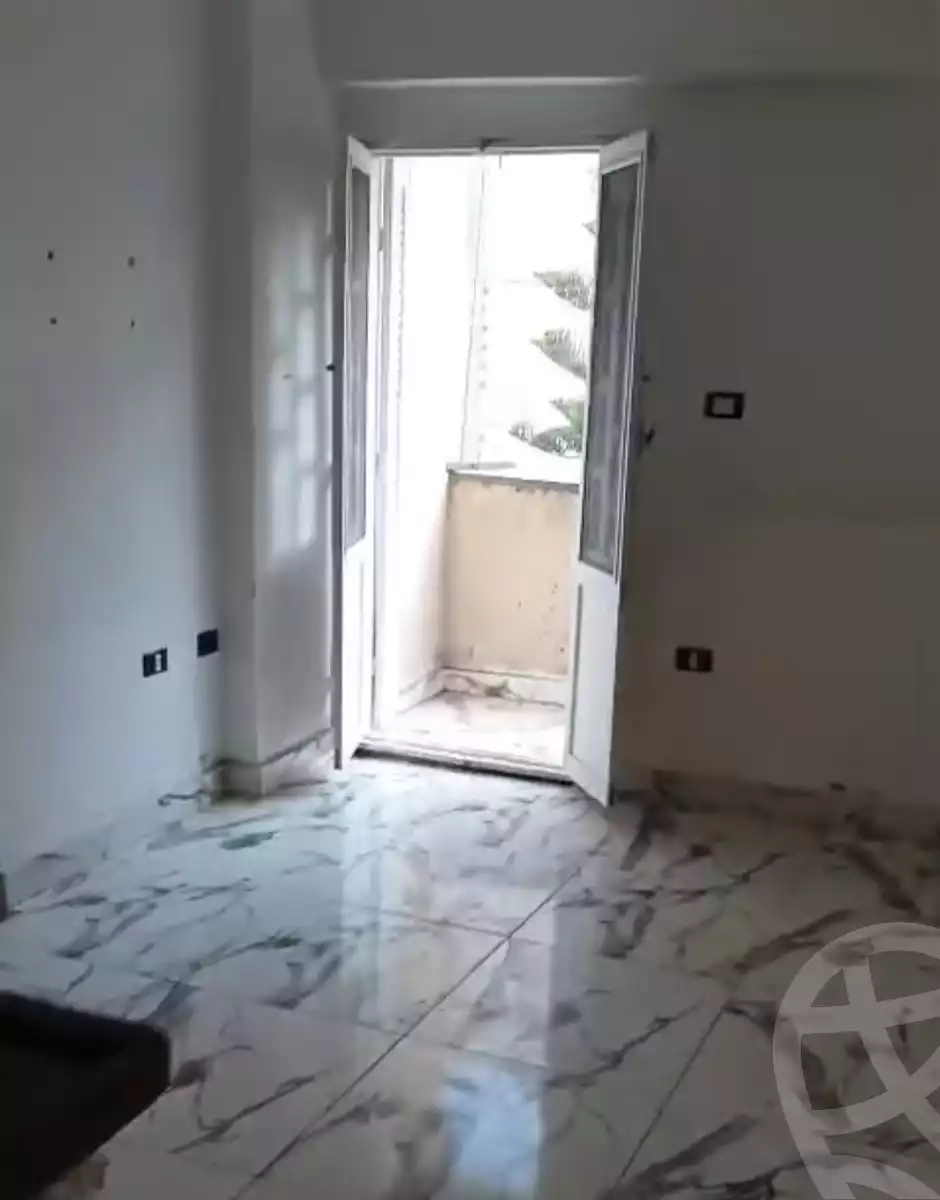 https://aqarmap.com.eg/ar/listing/6005381-for-sale-alexandria-l-jmy-lbytsh-el-hanafeya-st