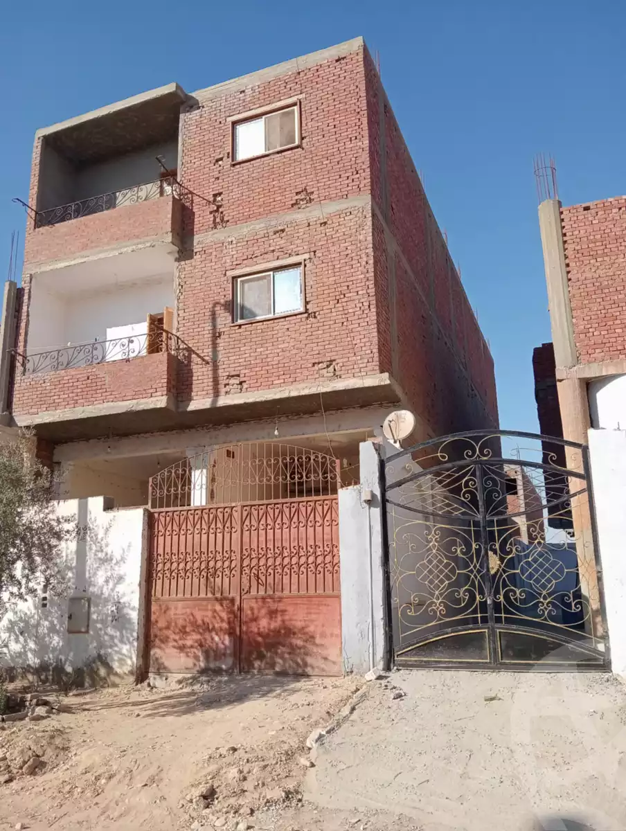 https://aqarmap.com.eg/ar/listing/6006832-for-sale-beni-suef-mdyn-bny-swyf-ljdyd-lhy-lkhms-lmjwr-3