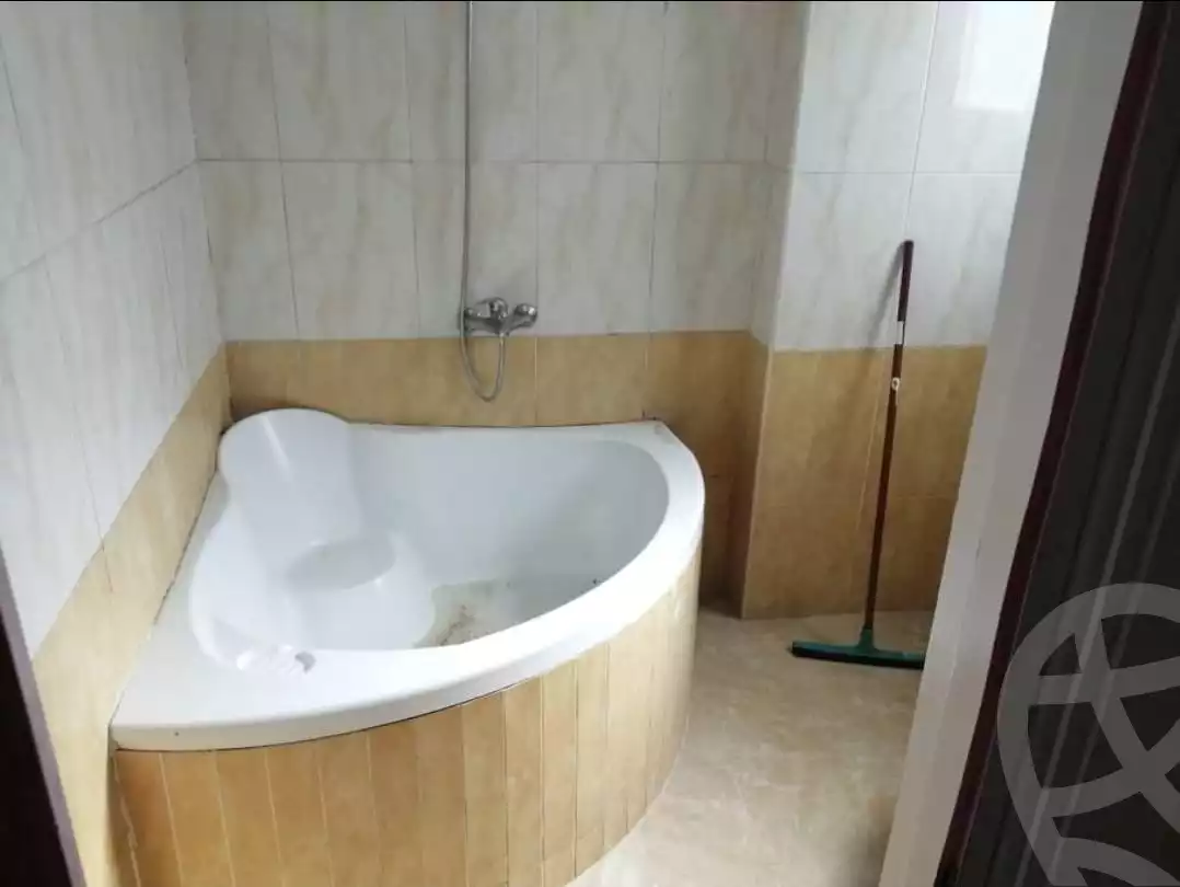 https://aqarmap.com.eg/en/listing/6007302-for-sale-cairo-helwan-hadayek-helwan