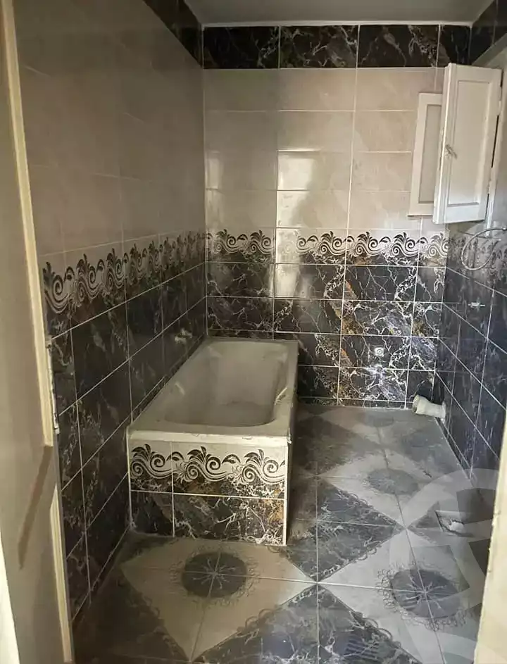 https://aqarmap.com.eg/en/listing/6007967-for-sale-alexandria-l-jmy-el-hanouvel-radwan-st