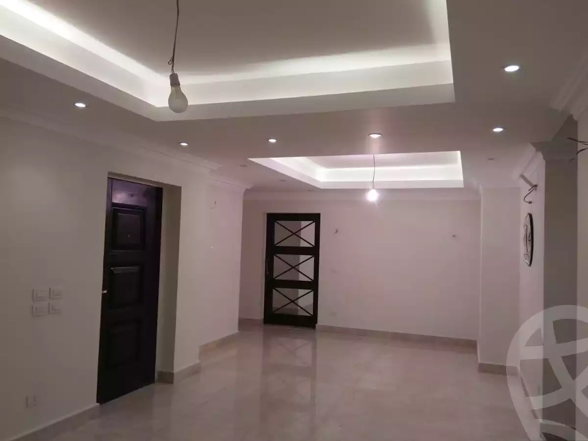 https://aqarmap.com.eg/en/listing/6008191-for-rent-cairo-new-cairo-compounds-mountain-view-hyde-park