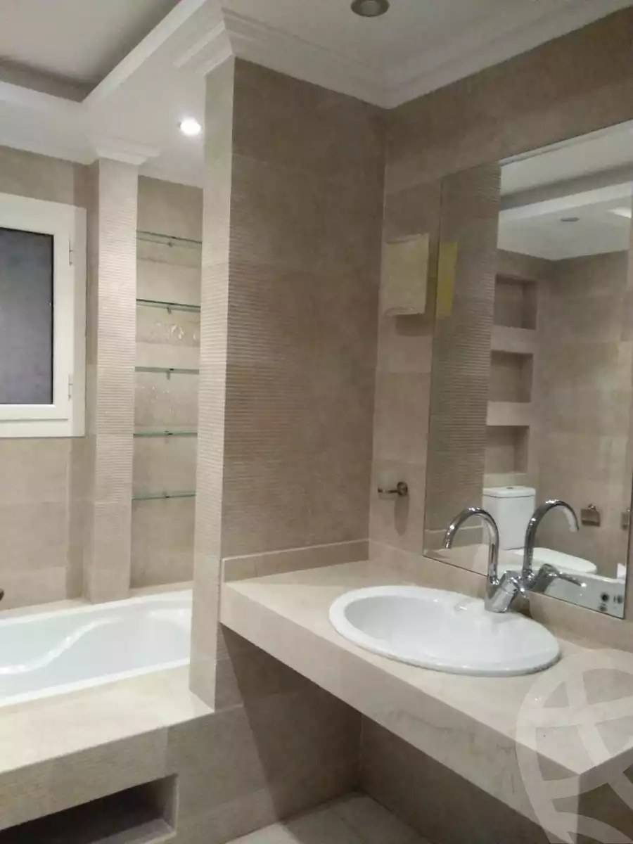 https://aqarmap.com.eg/en/listing/6008191-for-rent-cairo-new-cairo-compounds-mountain-view-hyde-park