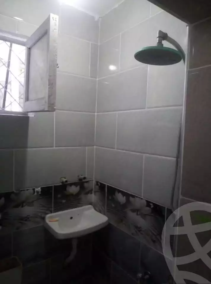 https://aqarmap.com.eg/en/listing/6008264-for-sale-alexandria-krmwz