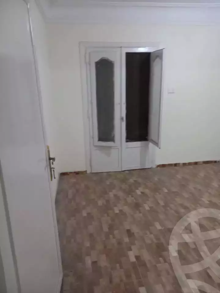 https://aqarmap.com.eg/en/listing/6009385-for-sale-cairo-helwan-mohamed-sayed-ahmed-st