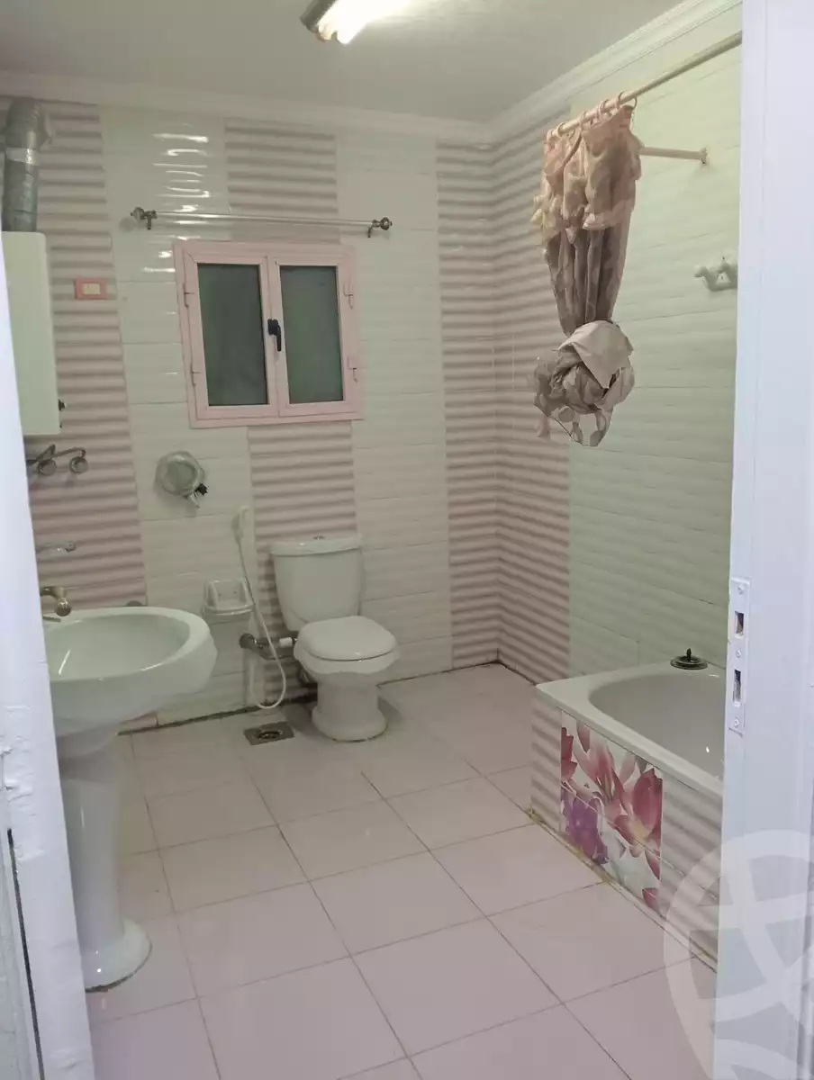 https://aqarmap.com.eg/ar/listing/6009549-for-sale-cairo-ain-shams-ain-shams-el-sharkia