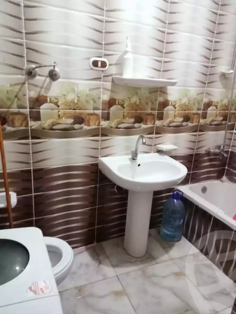 https://aqarmap.com.eg/en/listing/6009984-for-rent-alexandria-l-jmy-el-hanouvel-el-zahraa-city-st