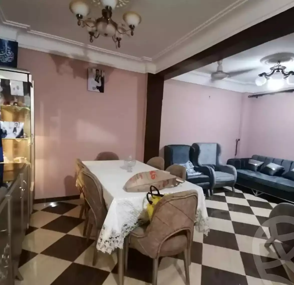 https://aqarmap.com.eg/ar/listing/6010795-for-sale-alexandria-mht-lrml-al-namoss-square