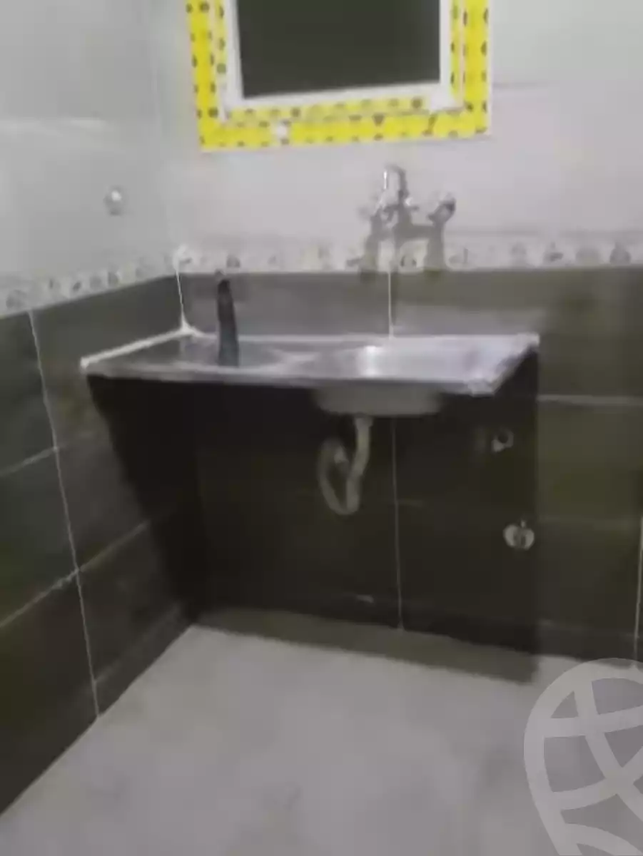 https://aqarmap.com.eg/ar/listing/6010887-for-sale-cairo-helwan-helwan-el-sharkeya-sameh-st