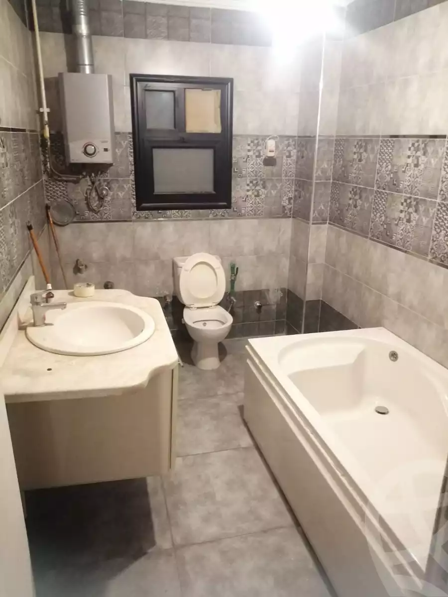 https://aqarmap.com.eg/en/listing/6011256-for-sale-cairo-mokattam-lhdb-l-ly-el-naforah-square