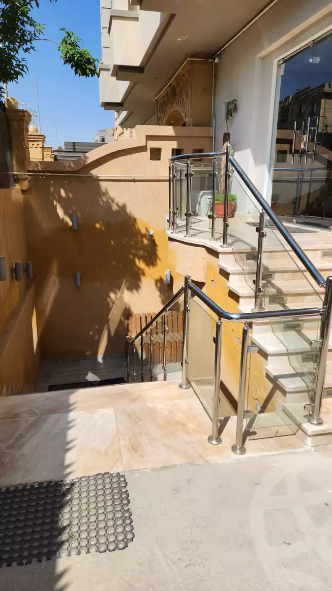 https://aqarmap.com.eg/en/listing/6013026-for-sale-cairo-6th-of-october-featured-neighborhood-sixth-touristic-village-al-wageh-street