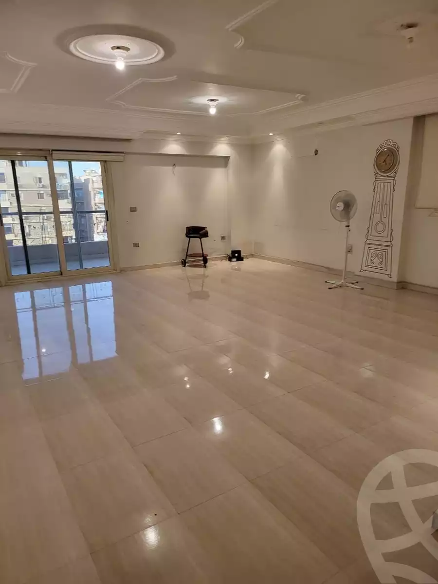 https://aqarmap.com.eg/en/listing/6016806-for-sale-cairo-mokattam-lhdb-l-ly-shareaa-9